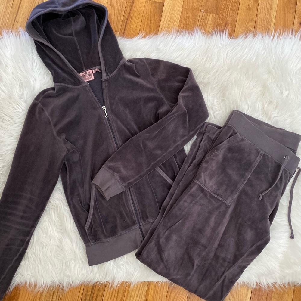 JUICY COUTURE Y2K GREY VELOUR TRACK SUIT